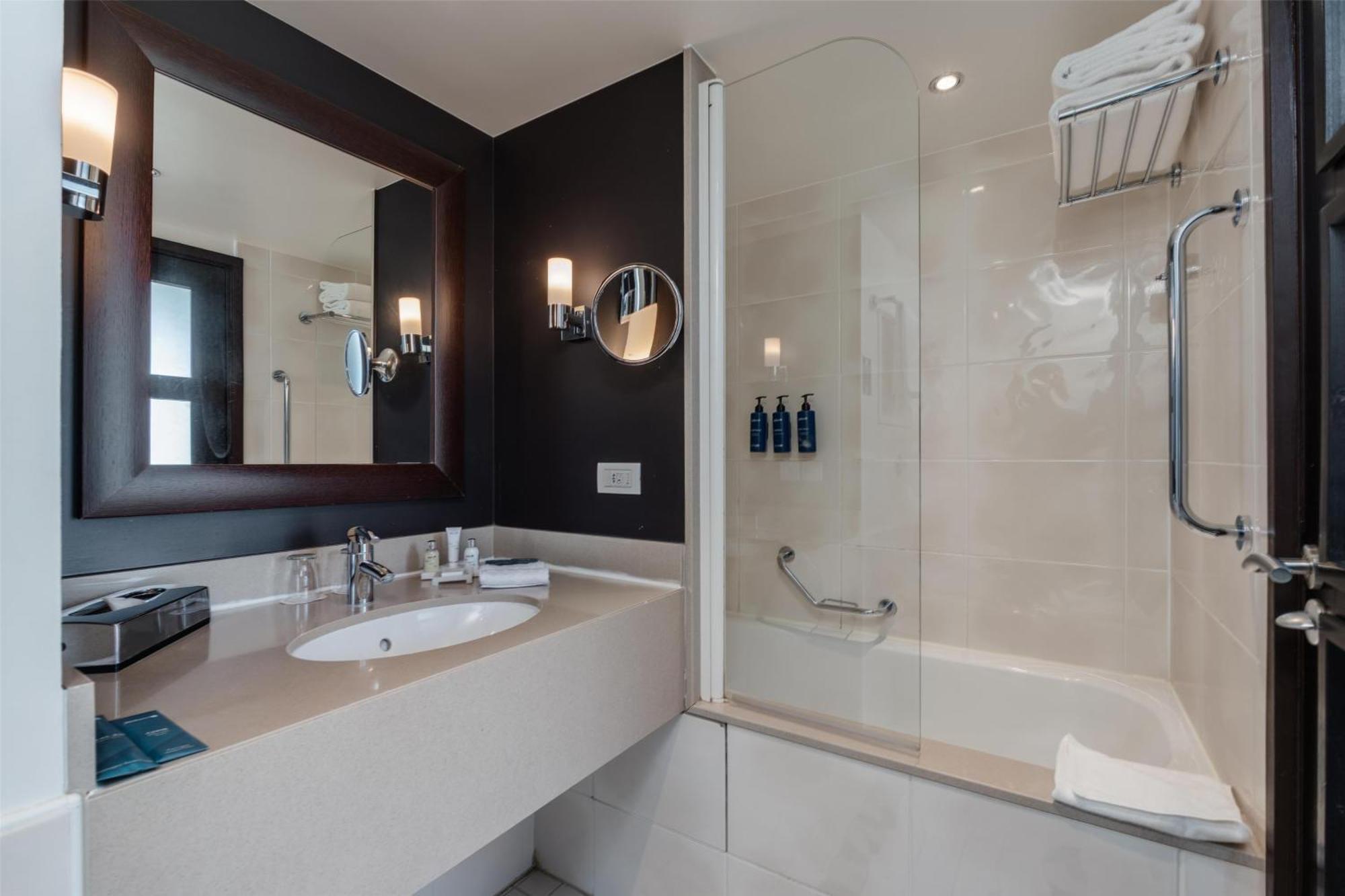 Radisson Blu Hotel, Paris Boulogne Esterno foto